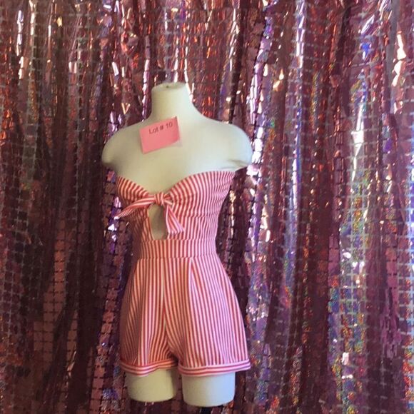 Candy cane striped shorts romper with tie front - Picture 1 of 12